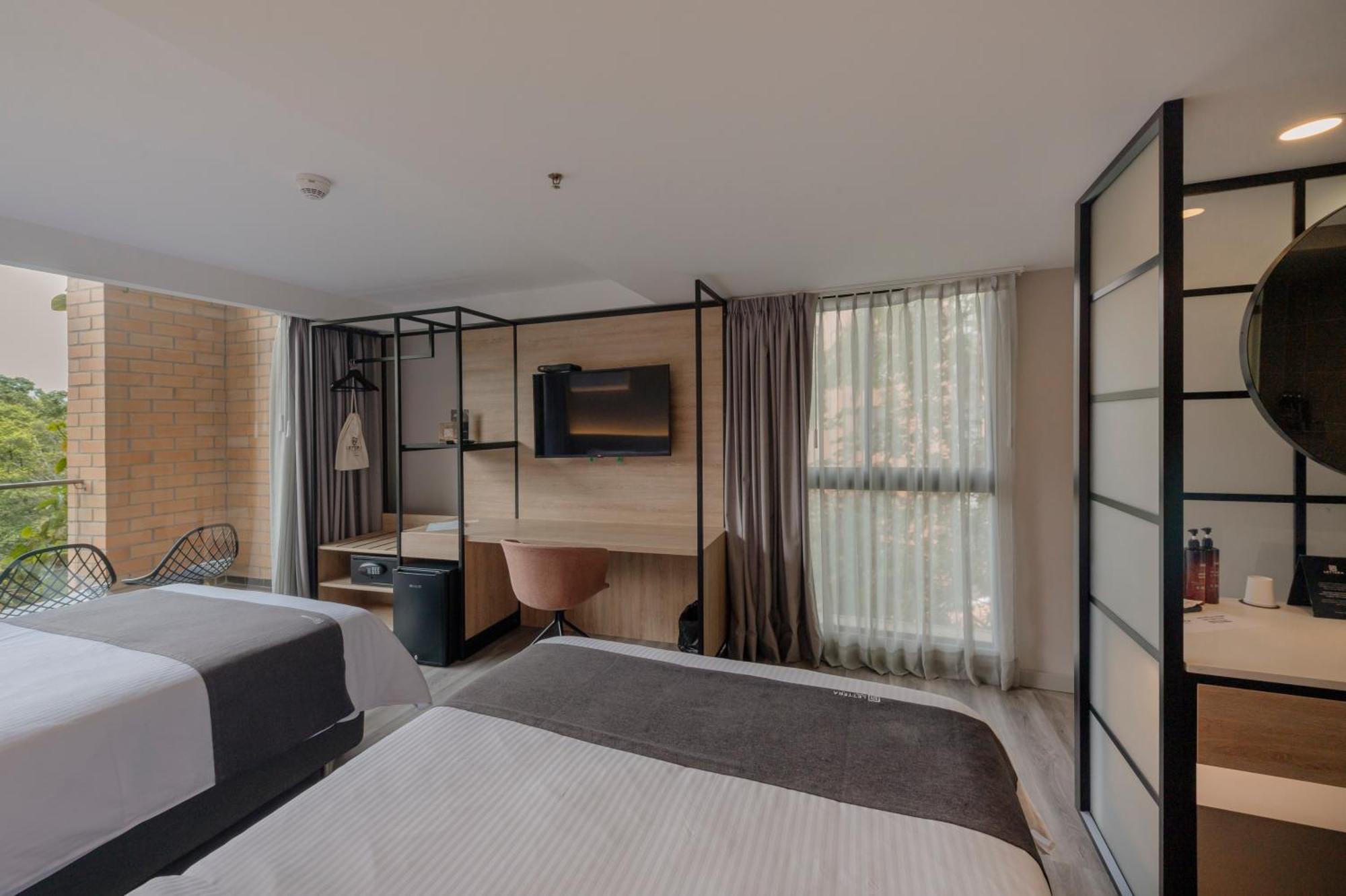 Lettera 4* Medellín